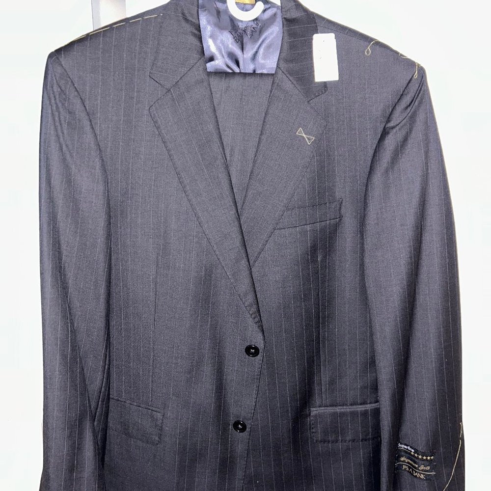 Brand New Men's 41R Navy Pinstriped Suit